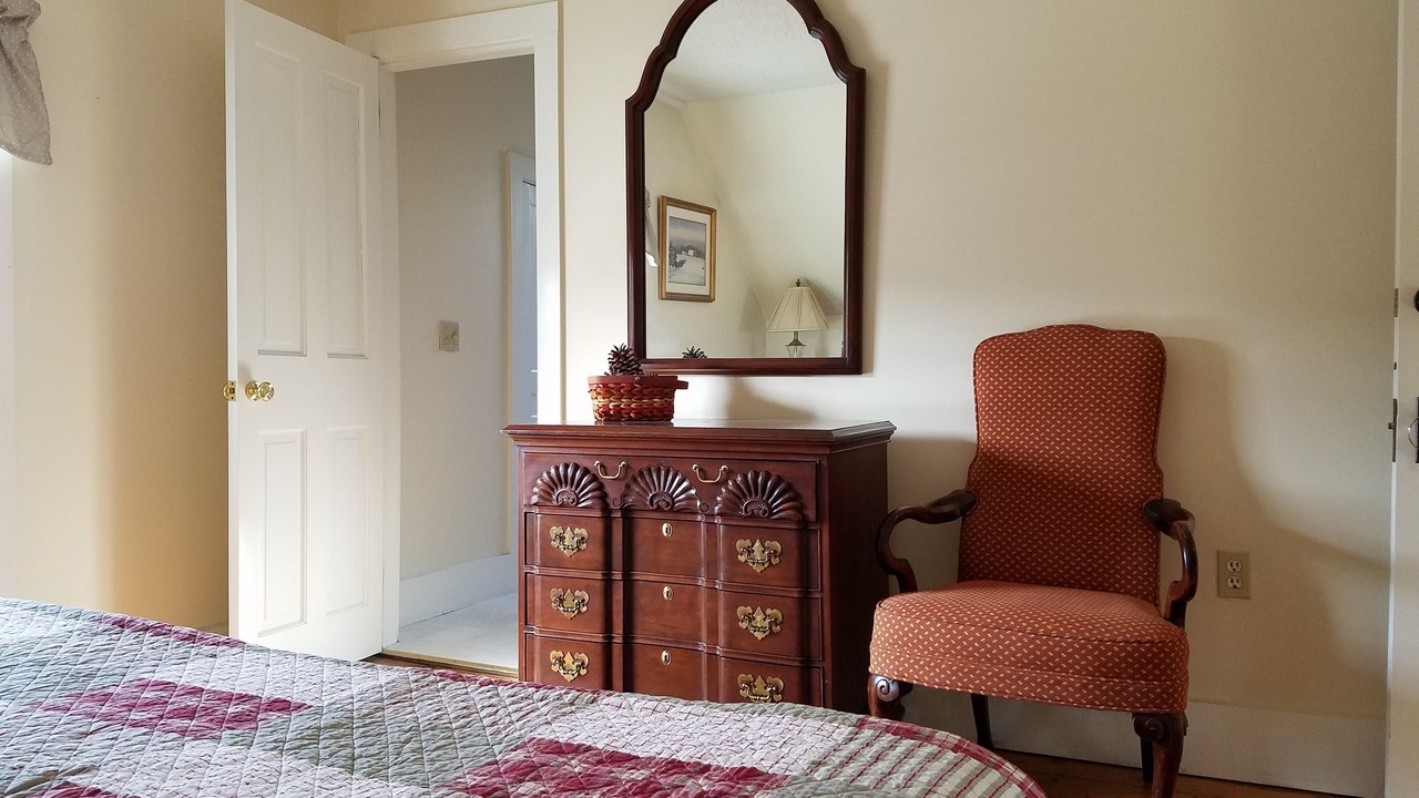 Photo of Bedroom in Stowe Village Historic District