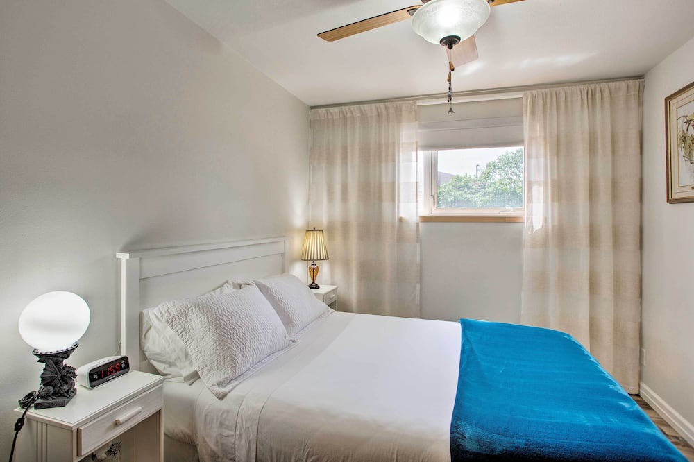 Photo of Bedroom in Columbia Heights