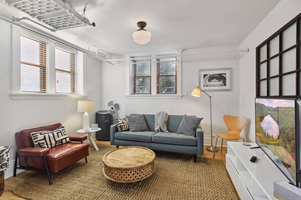 Photo of Livingroom in Powderhorn Park