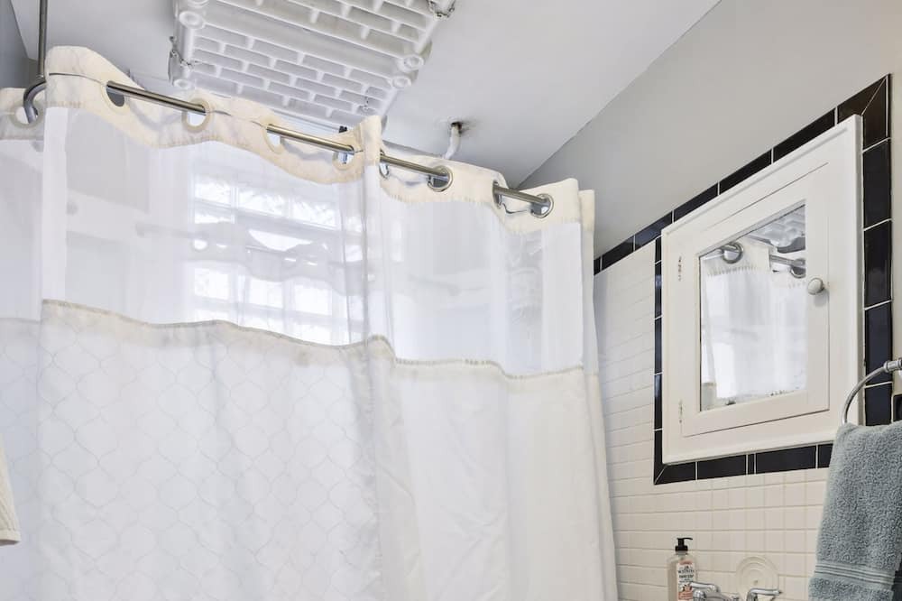Photo of Bathroom in Powderhorn Park