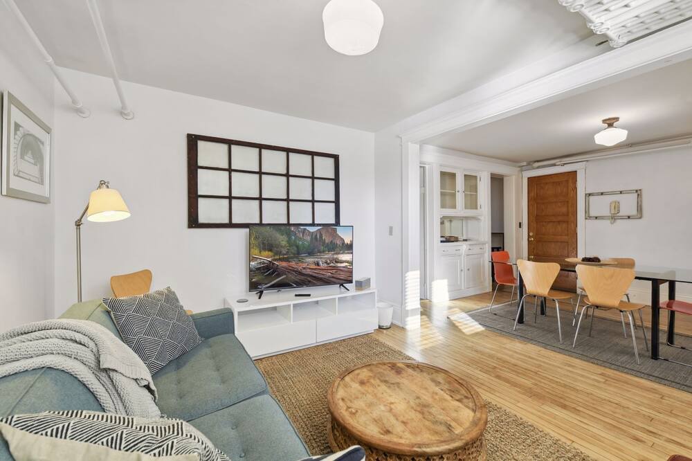Photo of Livingroom in Powderhorn Park