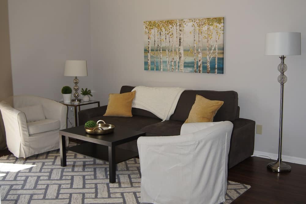 Photo of Bedroom in Woodbury