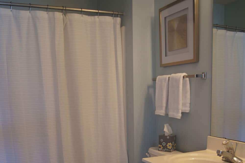Photo of Bathroom in Woodbury