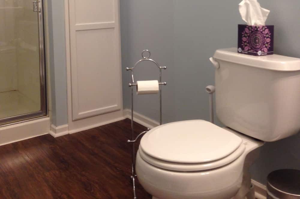 Photo of Bathroom in Woodbury