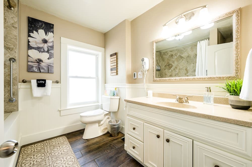 Photo of Bathroom in Berrien Springs
