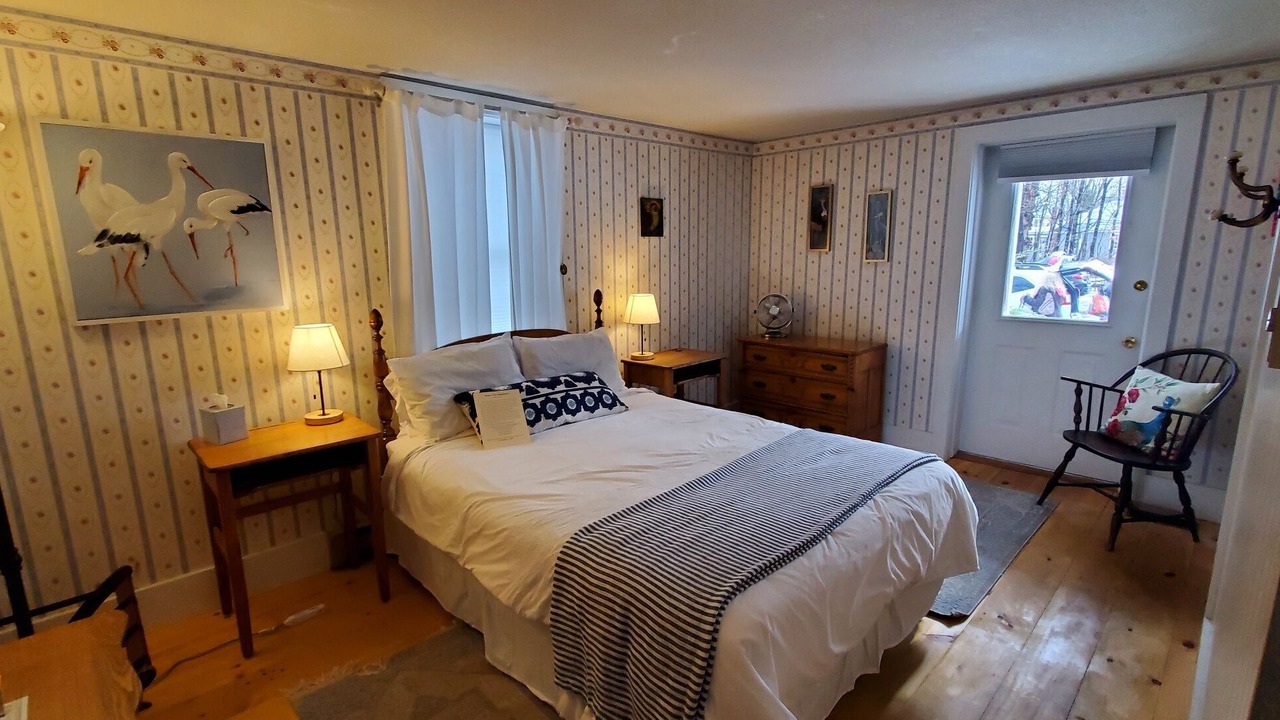 Photo of Bedroom in Historic Main Street