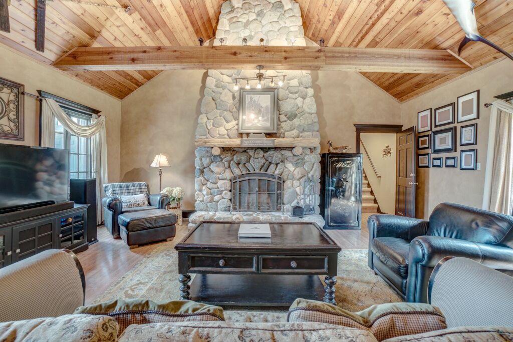 Photo of Livingroom in Onamia