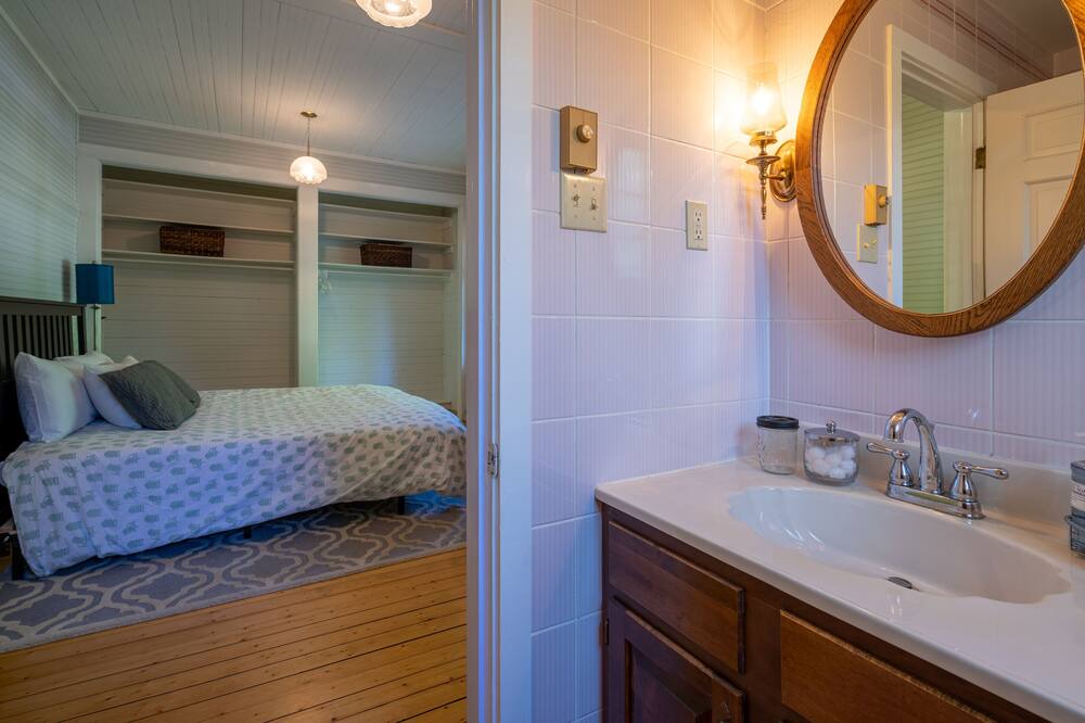 Photo of Bedroom in Hillcrest