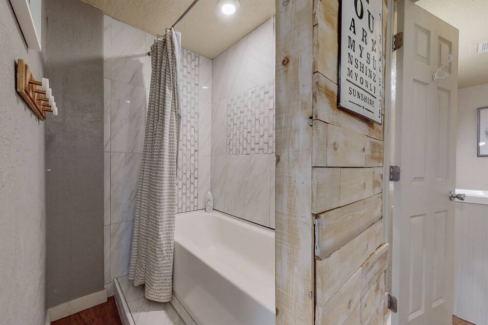 Photo of Bathroom in North Valley