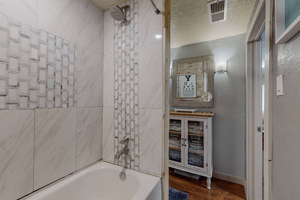 Photo of Bathroom in North Valley
