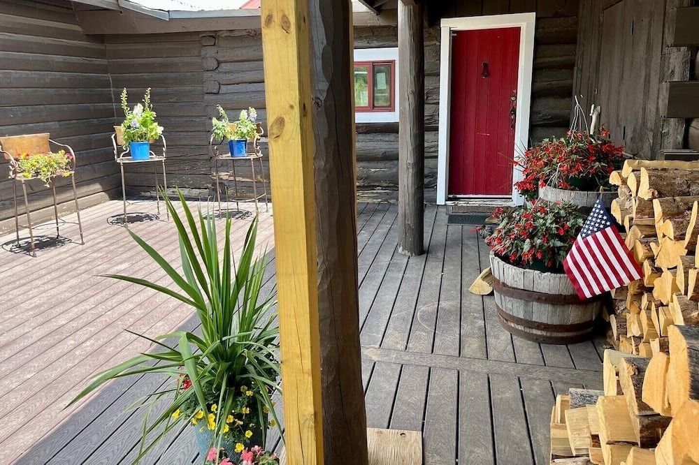 Photo of Patio Balcony in Chromo