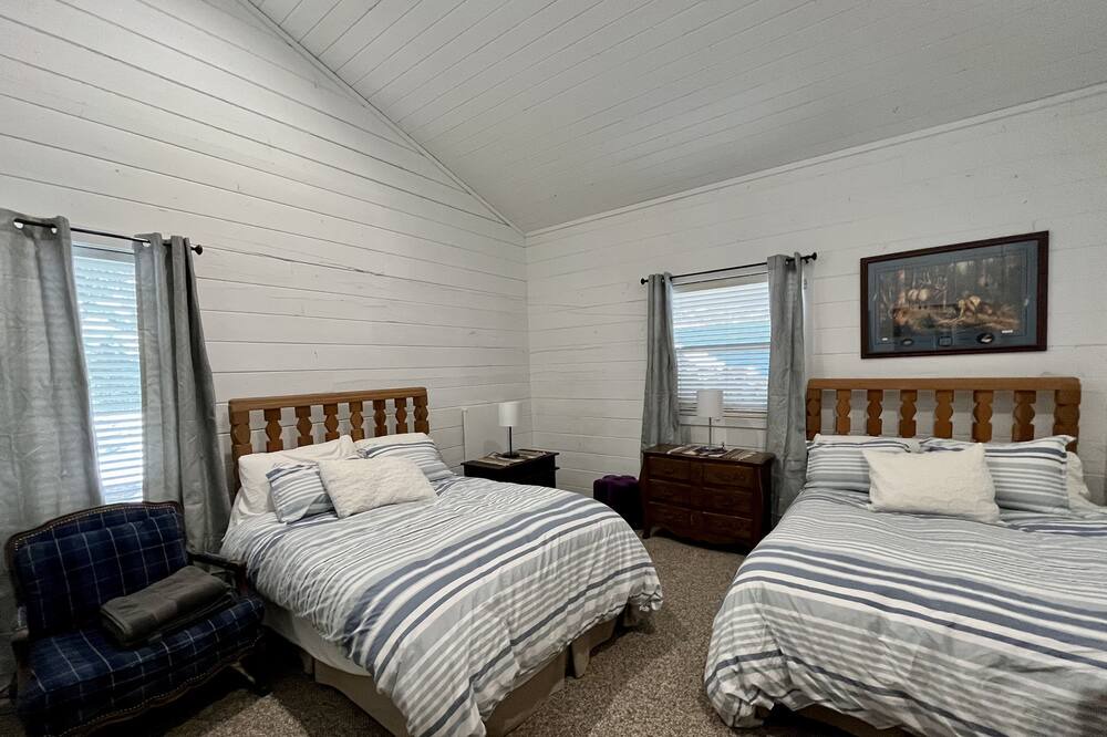 Photo of Bedroom in Chromo
