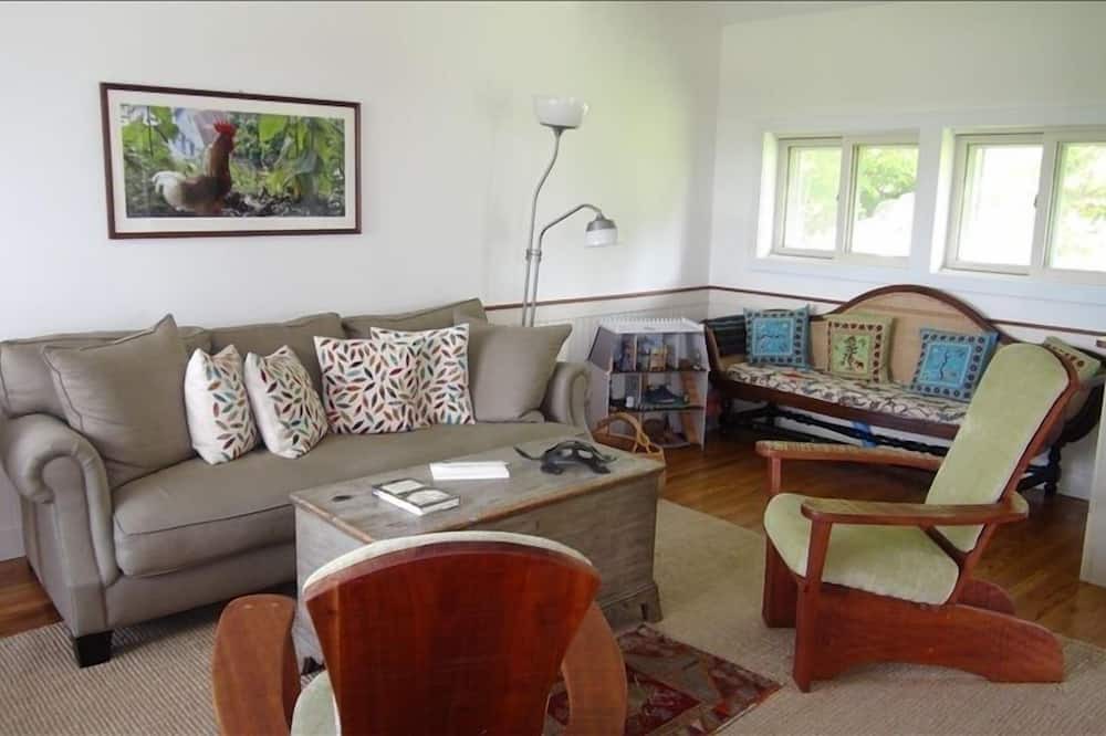 Photo of Livingroom in Wolcott