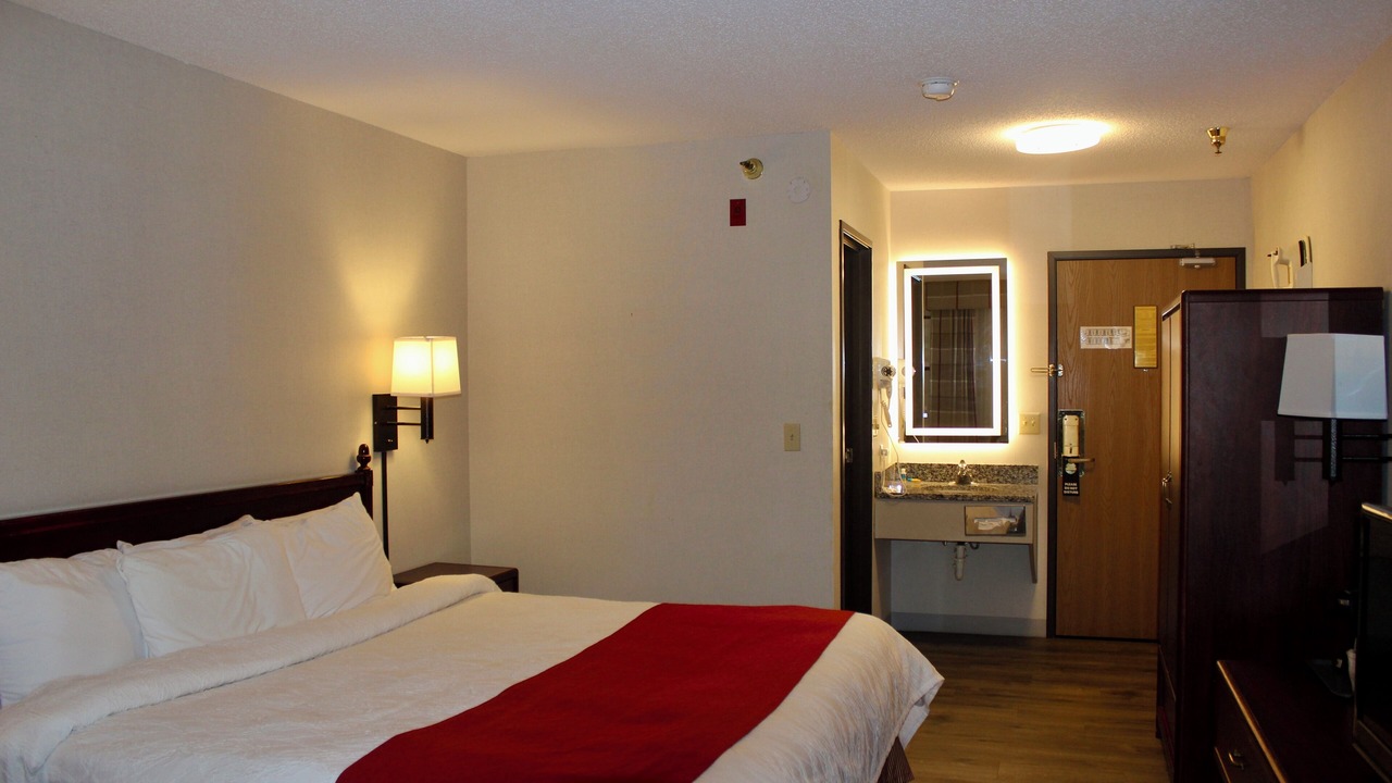 Photo of Bedroom in Motley