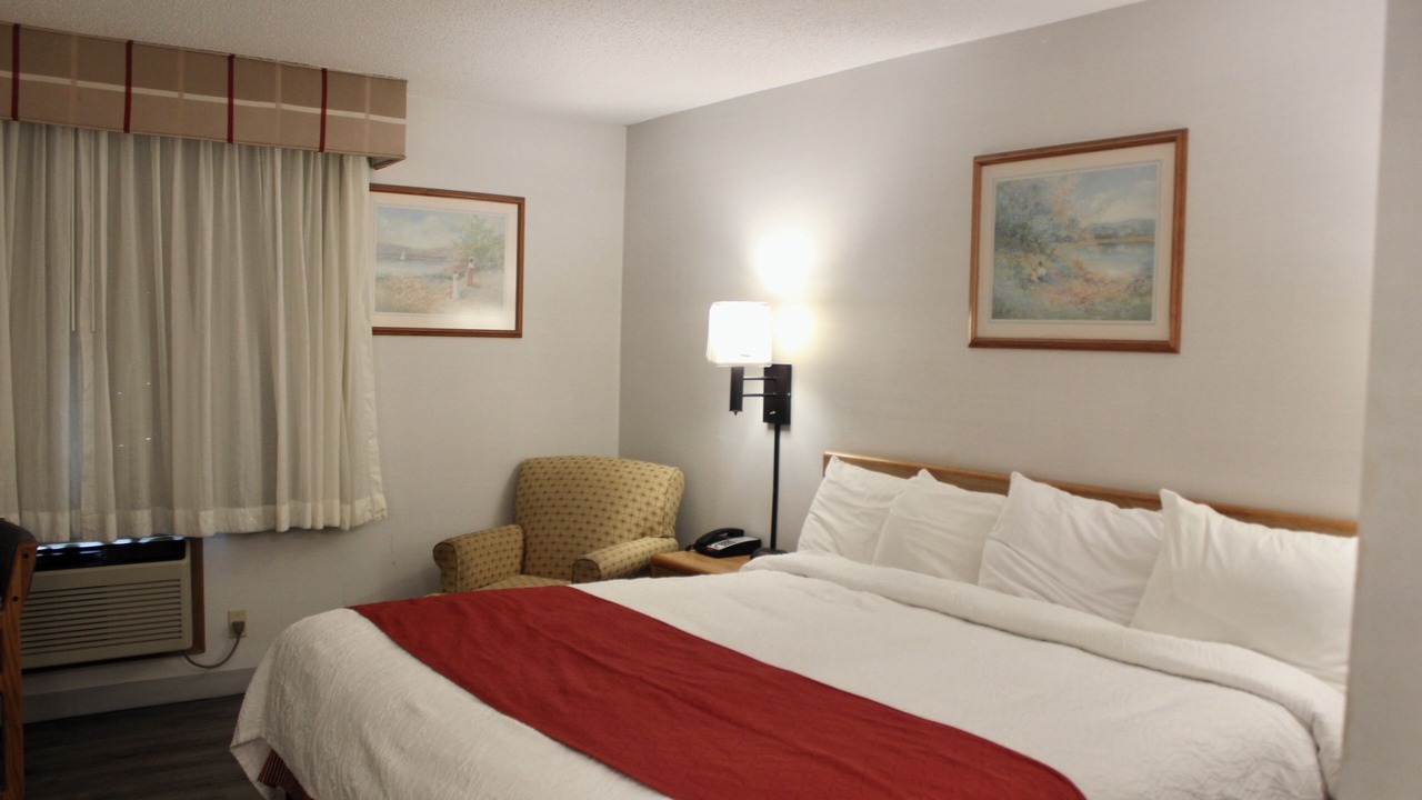 Photo of Bedroom in Motley