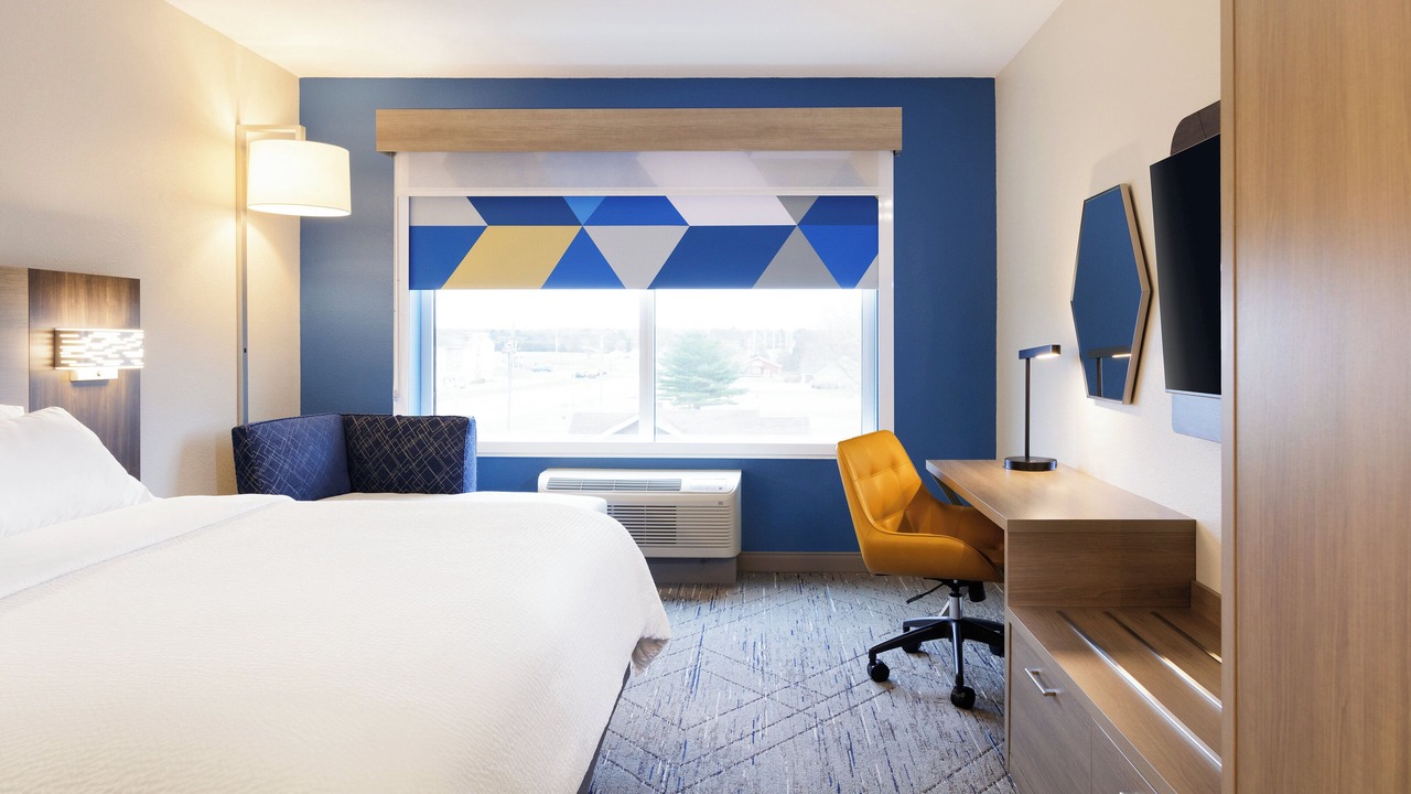 Photo of Bedroom in Los Alamos