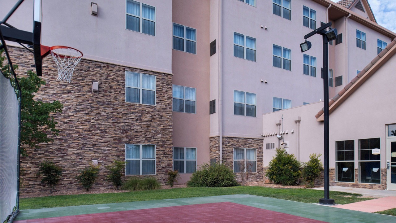 Photo of Others in Victory Hills