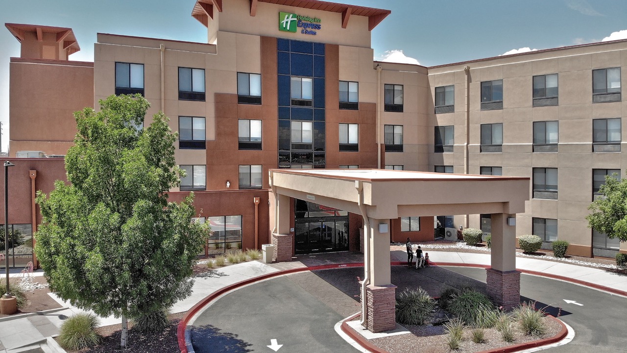 Photo of Outdoor in Near North Valley