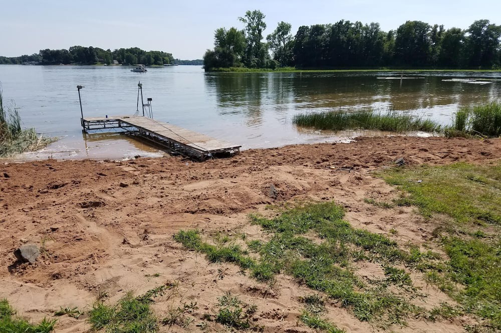 Photo of Others in Lindstrom