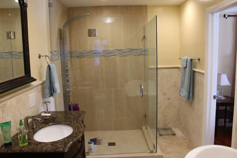 Photo of Bathroom in Lenox