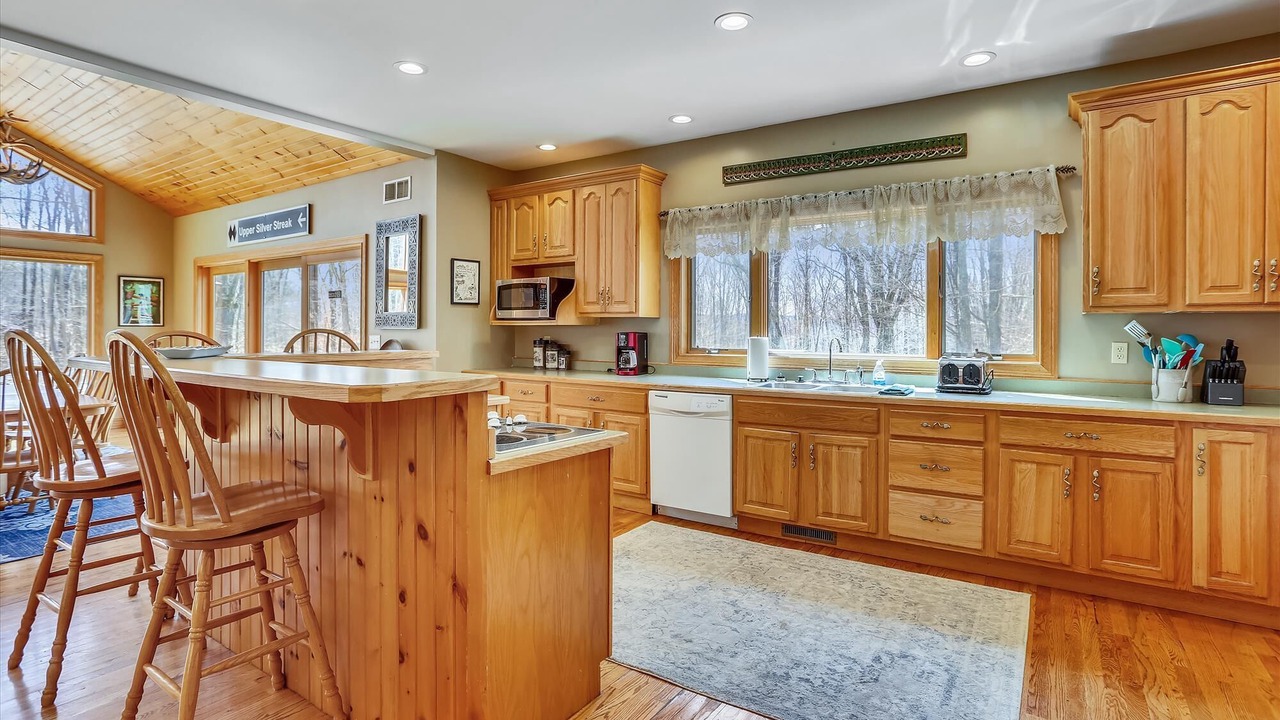 Photo of Kitchen in Old Timberline