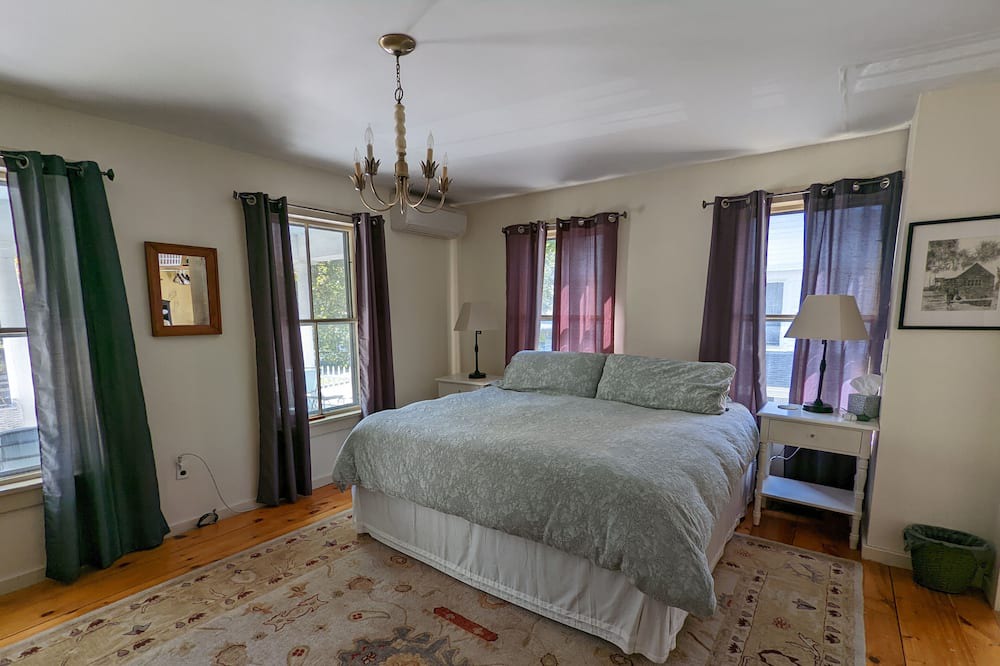 Photo of Bedroom in Jamaica