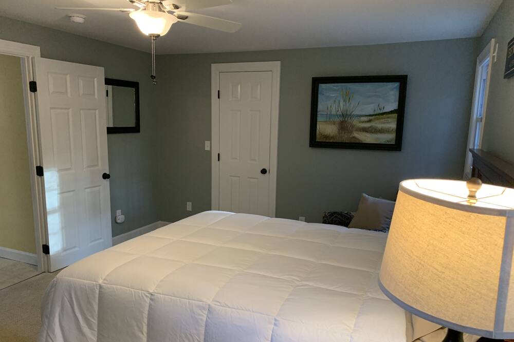 Photo of Bedroom in Bennington