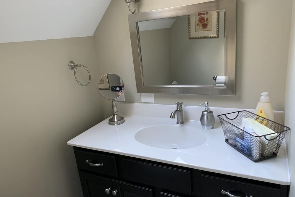 Photo of Bedroom in Bennington
