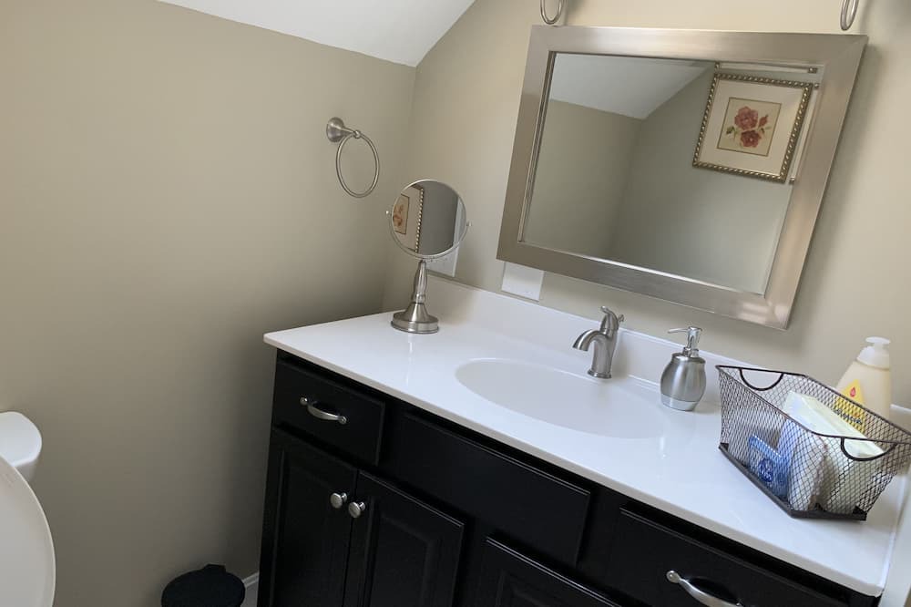 Photo of Bedroom in Bennington