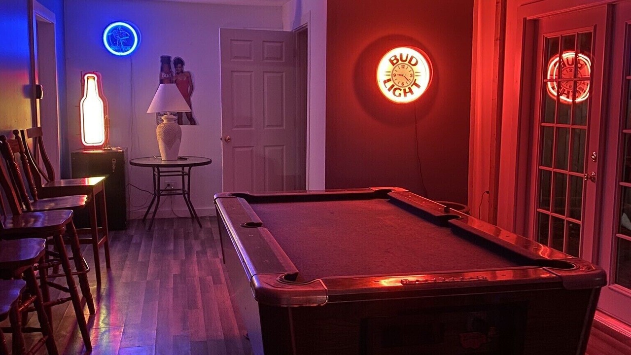 Photo of Bedroom in Verona Beach