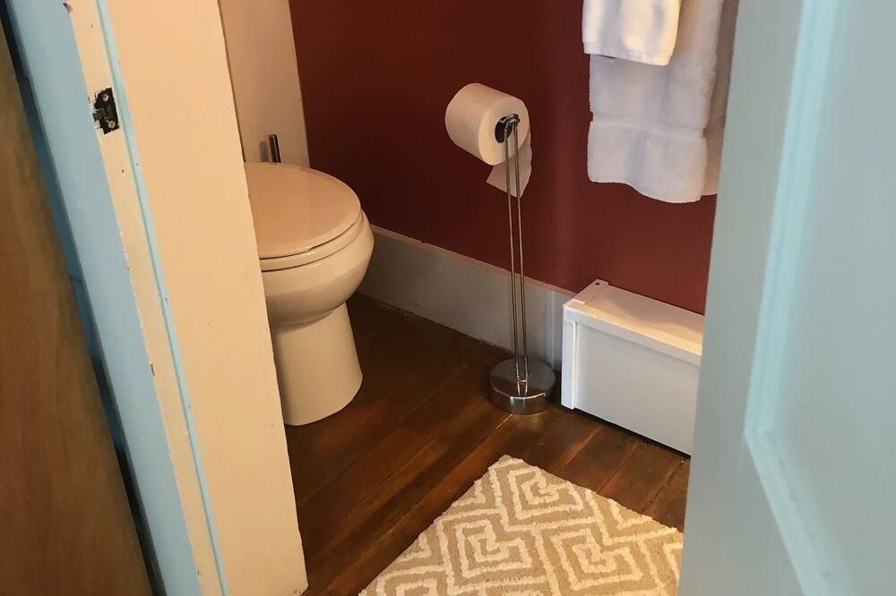 Photo of Bathroom in Greenfield