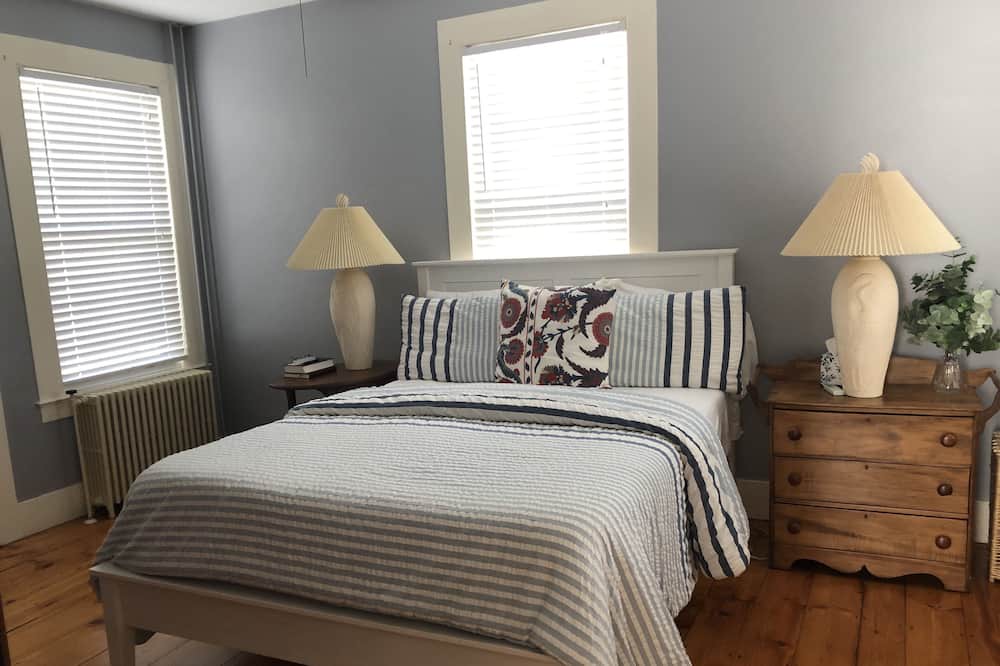 Photo of Bedroom in Greenfield
