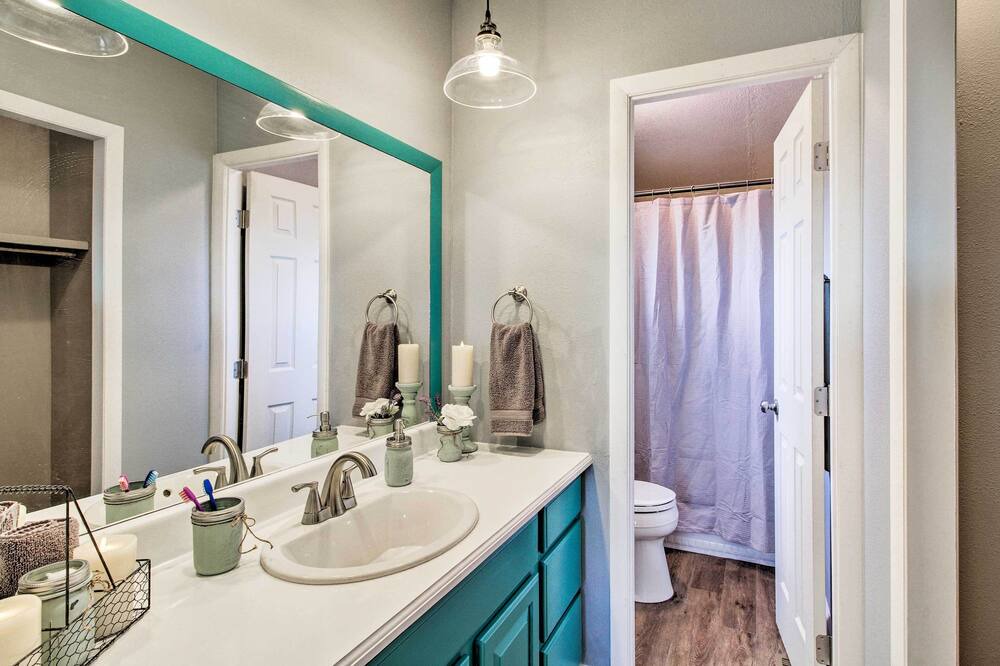 Photo of Bathroom in Moriarty
