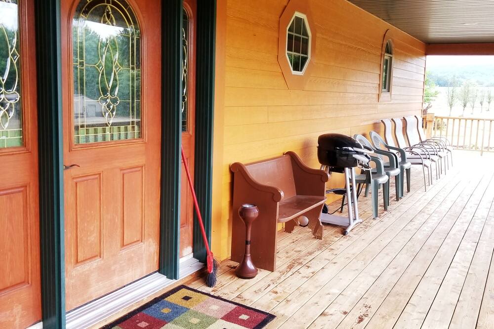 Photo of Patio Balcony in Black River Falls