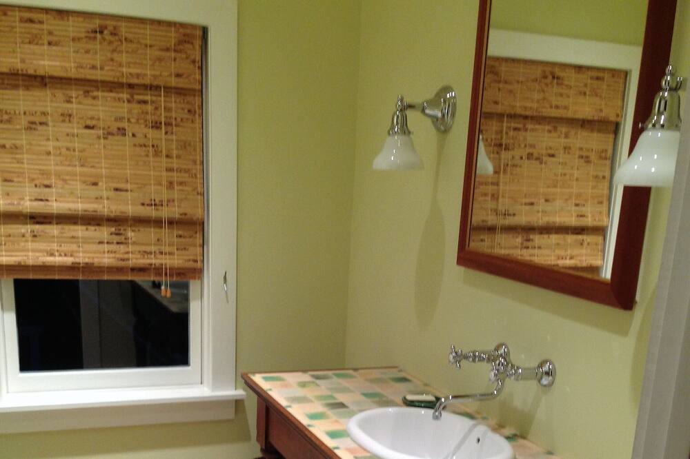 Photo of Bathroom in Vergennes