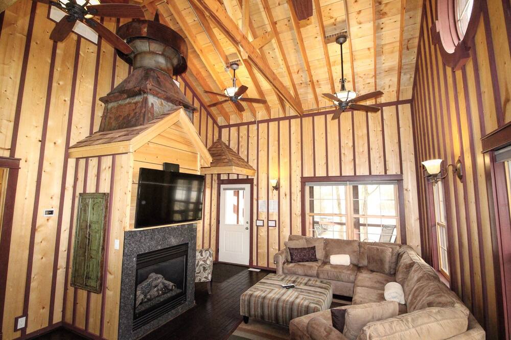 Photo of Livingroom in Fennville