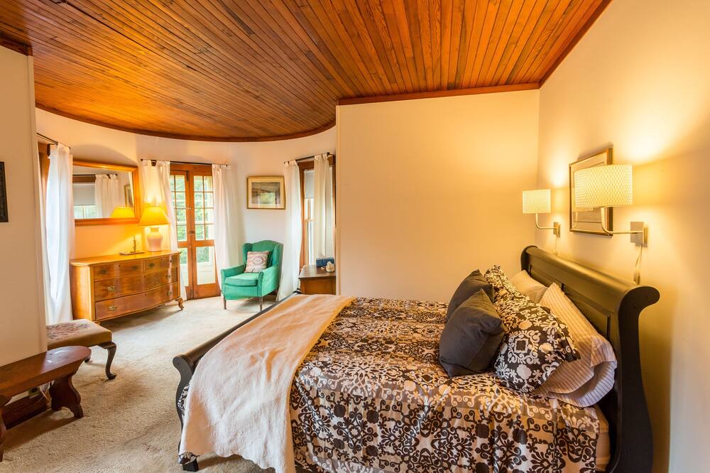 Photo of Bedroom in Keene Valley