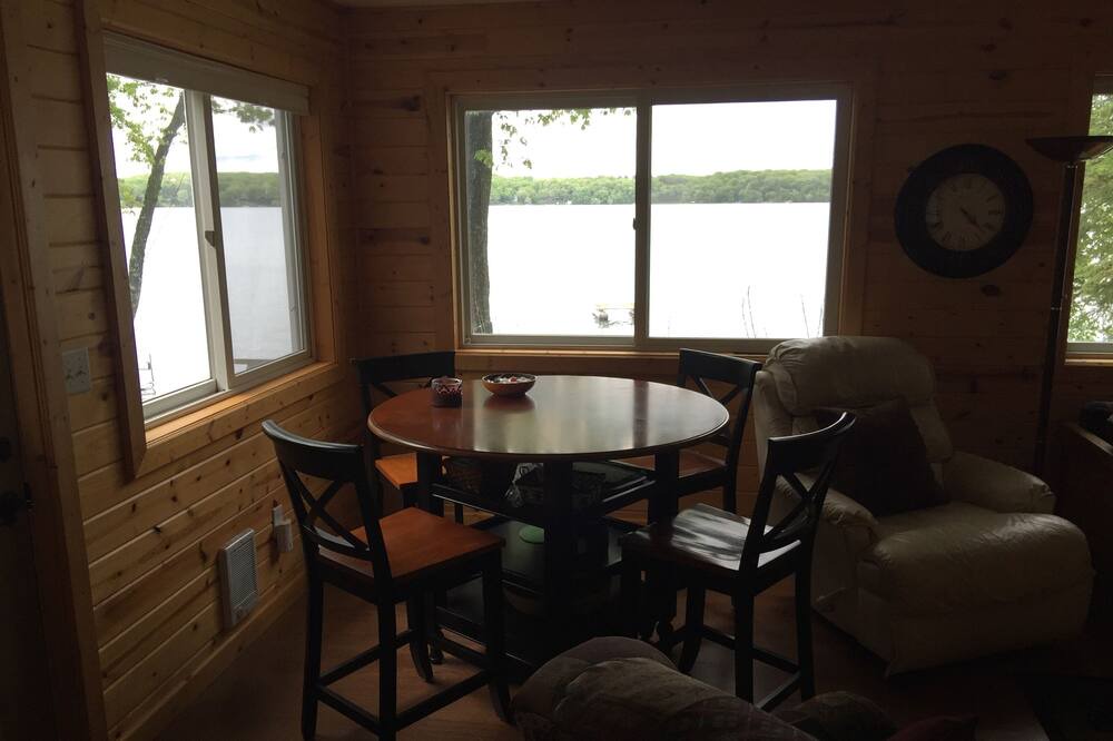 Photo of Livingroom in St Croix Falls