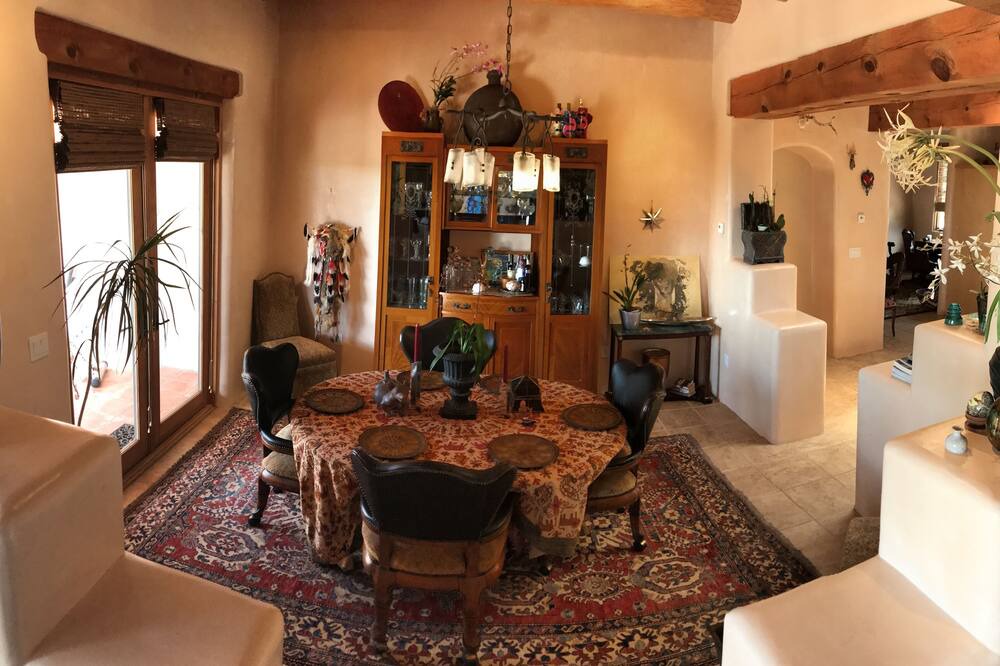 Photo of Livingroom in Canoncito