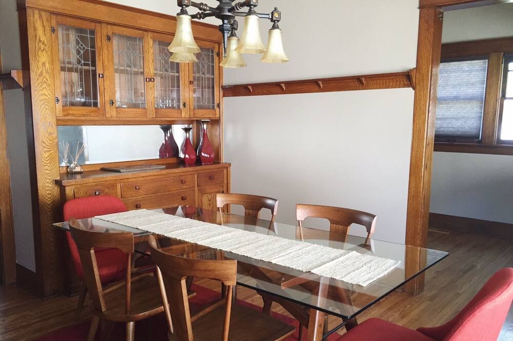 Photo of Livingroom in Kutzky Park