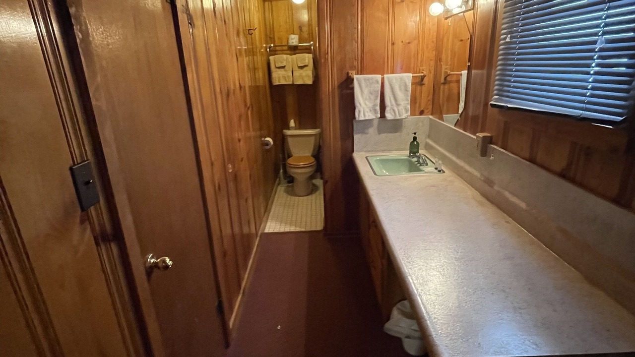 Photo of Bathroom in Eagle Nest