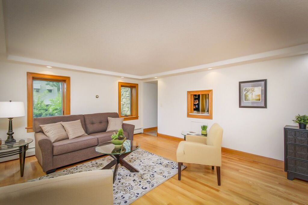 Photo of Livingroom in Rochester