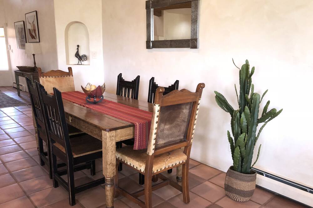 Photo of Kitchen in Northeast Santa Fe