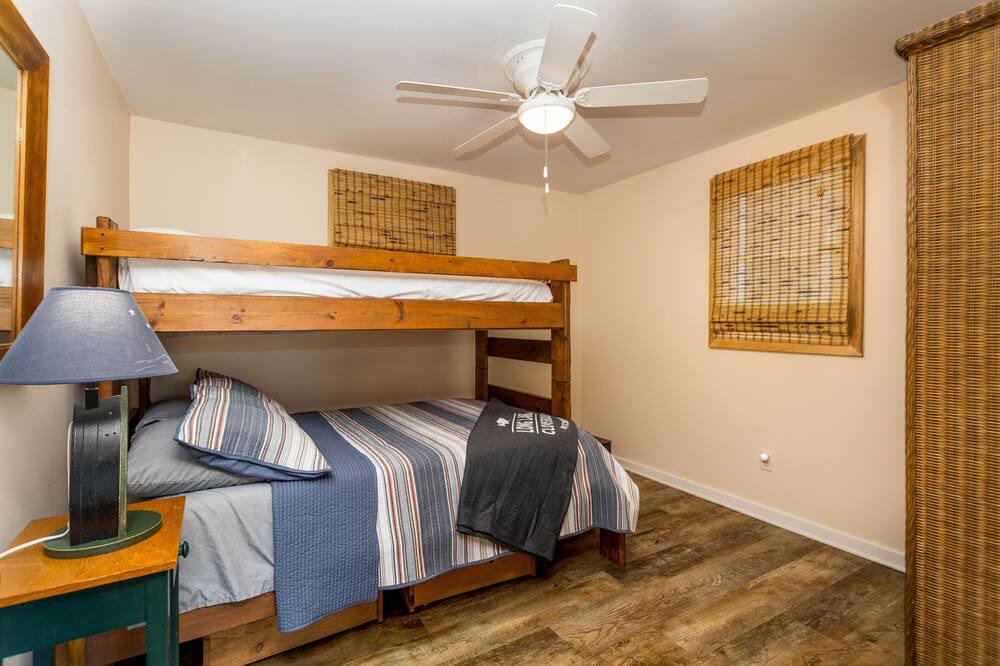 Photo of Bedroom in Cloverdale