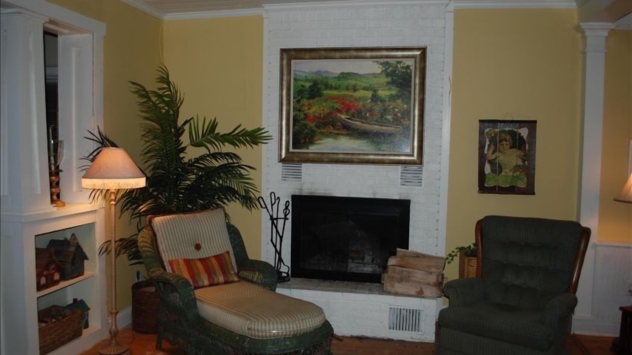 Photo of Livingroom in Cassopolis