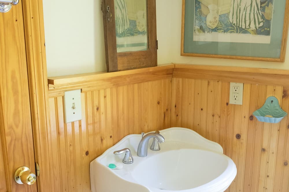 Photo of Bathroom in Glendale