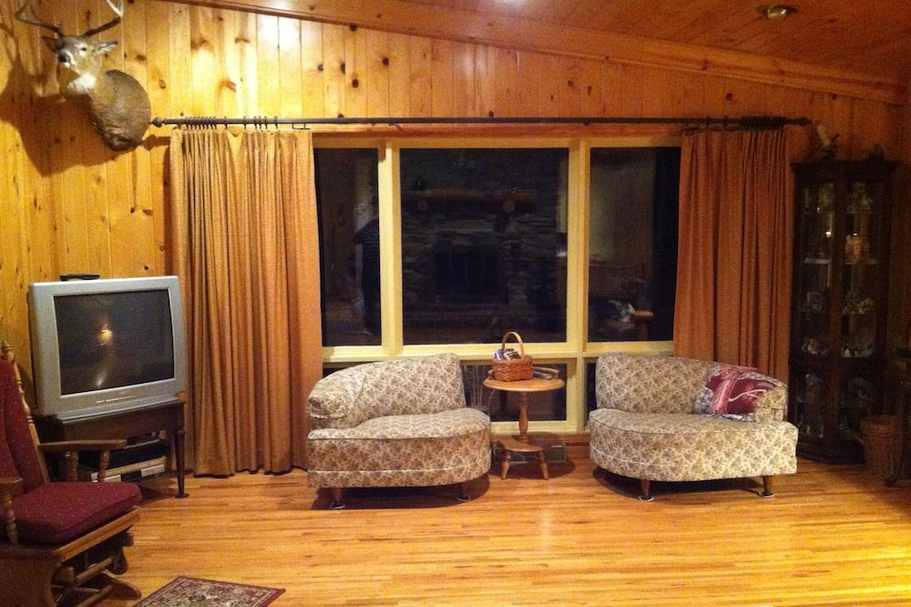Photo of Livingroom in Aitkin