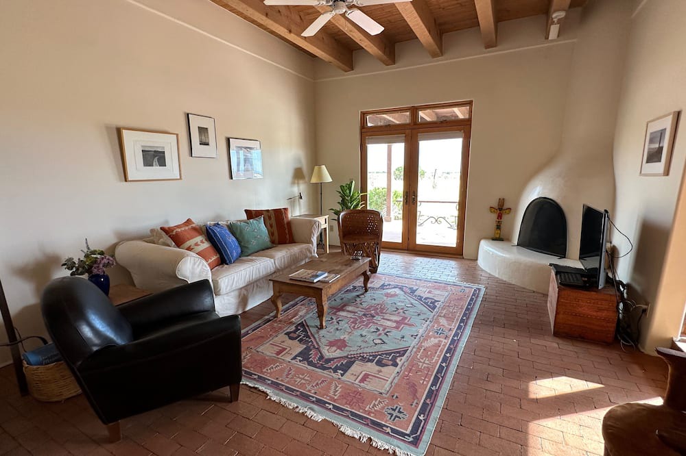 Photo of Livingroom in Eldorado at Santa Fe