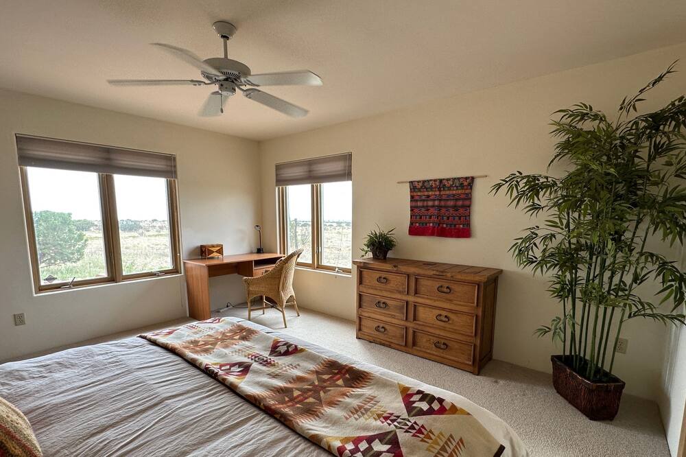 Photo of Bedroom in Eldorado at Santa Fe
