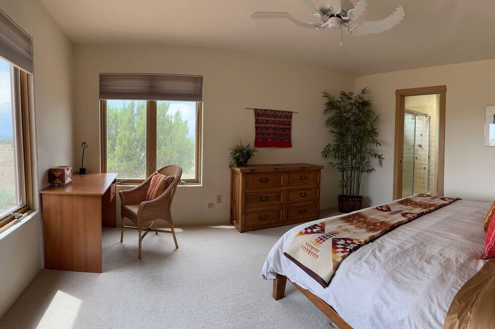 Photo of Bedroom in Eldorado at Santa Fe